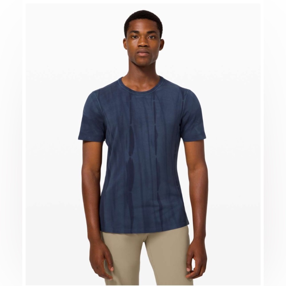 Lululemon 5 Year Basic Tee In Vertical Spray Dye … - image 1